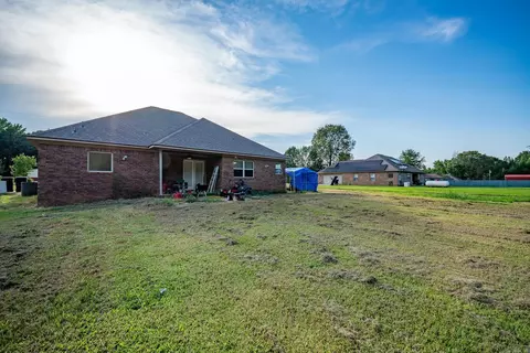 135 Red Bud Ln, Ward, AR 72176 photo 23