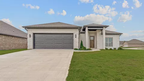 215 Craftsbury, Bono, AR 72416