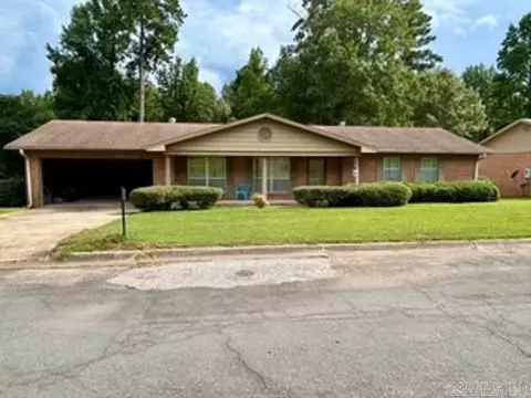 1345 Peppertree, Camden, AR 71701