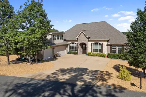 5 Ferrol Pl, Hot Springs Village, AR 71909