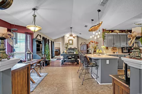 Entry Way - 22 Springwood Ct, Cabot, AR 72023 photo 1 of 3