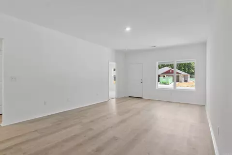 111 Terrence Dr, Beebe, AR 72012 photo 5