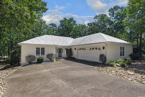 8 Excelso Ln, Hot Springs Village, AR 71909