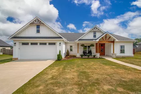 Exterior - 4161 Hampton Dr, Benton, AR 72019 photo 1 of 13