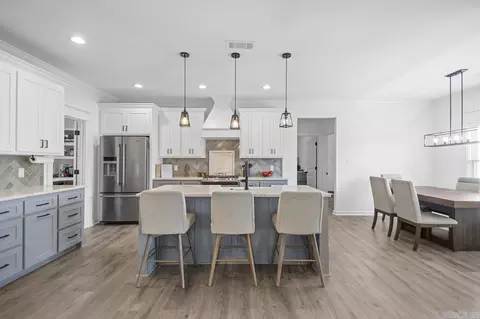 Kitchen - 4161 Hampton Dr, Benton, AR 72019 photo 1 of 4