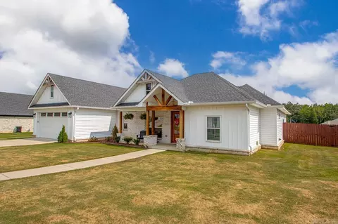 Exterior - 4161 Hampton Dr, Benton, AR 72019 photo 7 of 13