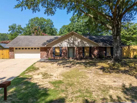 Exterior - 39 Sandstone Dr, Conway, AR 72034 photo 3 of 8