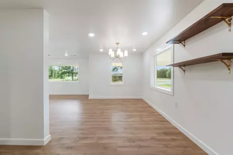 Living - 20 Lindsey Loop, Greenbrier, AR 72058 photo 7 of 8