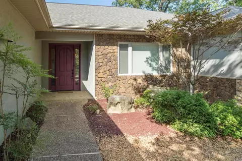 15 Binefar Ln, Hot Springs Village, AR 71909