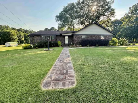 209 Country Club Rd, Bald Knob, AR 72010