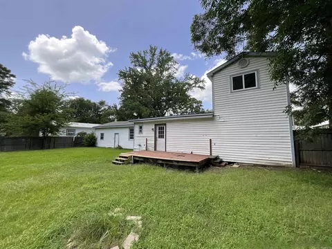 Exterior - 308 E Douglas, Jefferson, TX 75657 photo 6 of 7