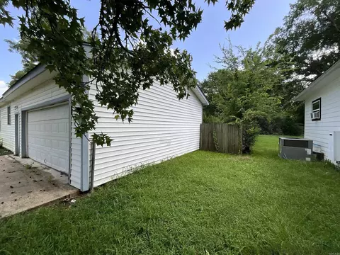 Exterior - 308 E Douglas, Jefferson, TX 75657 photo 7 of 7