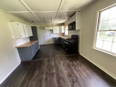 Kitchen - 308 E Douglas, Jefferson, TX 75657 photo 1 of 1
