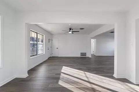 Living - 1145 Salem Rd, Conway, AR 72034 photo 9 of 20