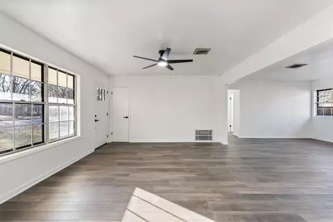 Living - 1145 Salem Rd, Conway, AR 72034 photo 5 of 20