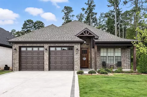 147 Woodlands Park Dr, Little Rock, AR 72211