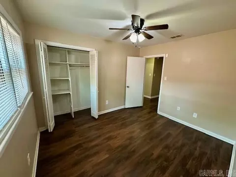 Bedroom - 505 W 33rd Ave, Pine Bluff, AR 71603 photo 4 of 6