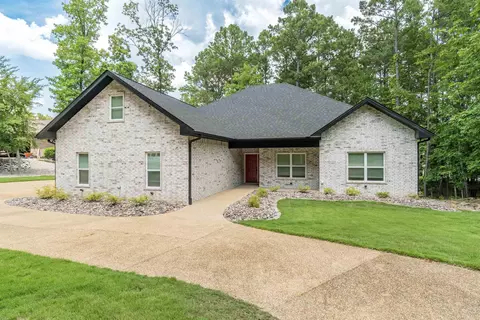 3 Ideal Ln, Hot Springs Village, AR 71909