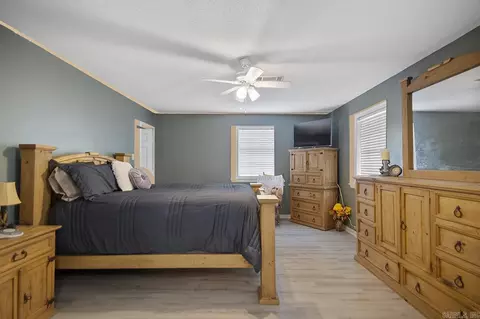 Bedroom - 5810 E And 5808 E Sardis Rd, Hensley, AR 72065 photo 2 of 8