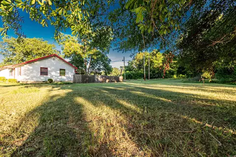 Exterior - 507 Sturgis St, Warren, AR 71671 photo 3 of 5