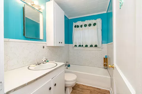 Bath - 507 Sturgis St, Warren, AR 71671 photo 1 of 2
