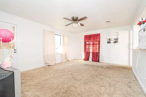 Living - 507 Sturgis St, Warren, AR 71671 photo 1 of 3