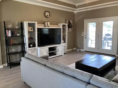 1102 Bluestone Cv, Searcy, AR 72143 photo 2