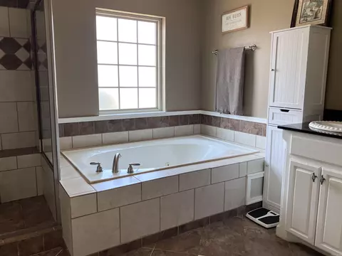 1102 Bluestone Cv, Searcy, AR 72143 photo 17