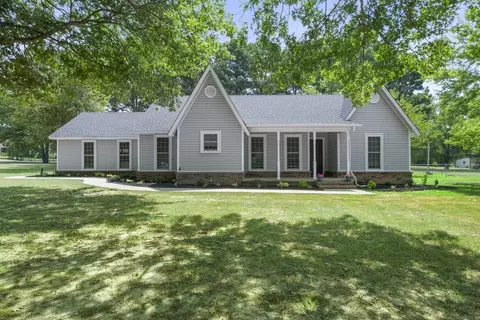 108 Green Valley Cr, Searcy, AR 72143