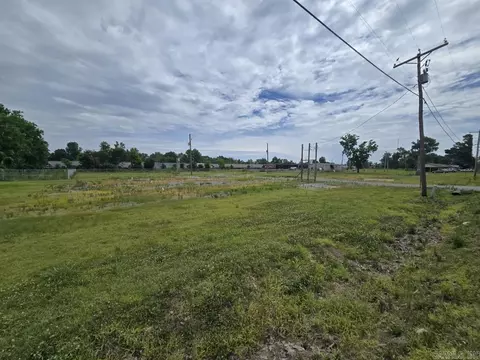 Brittney Cir, Wynne, AR 72396