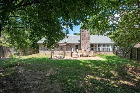 Exterior - 103 Chippewa Dr, Searcy, AR 72143 photo 3 of 8