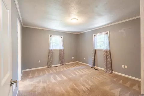 Bedroom - 103 Chippewa Dr, Searcy, AR 72143 photo 6 of 9