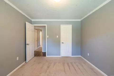 Bedroom - 103 Chippewa Dr, Searcy, AR 72143 photo 5 of 9