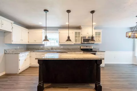 Kitchen - 103 Chippewa Dr, Searcy, AR 72143 photo 3 of 3