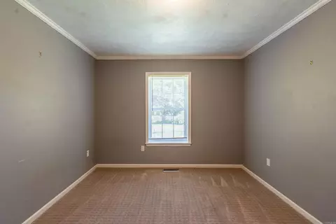 Bedroom - 103 Chippewa Dr, Searcy, AR 72143 photo 4 of 9