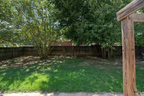Exterior - 103 Chippewa Dr, Searcy, AR 72143 photo 5 of 8