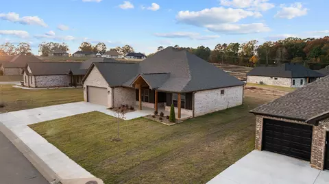 113 Harmony Vlg, Haskell, AR 72015 photo 3