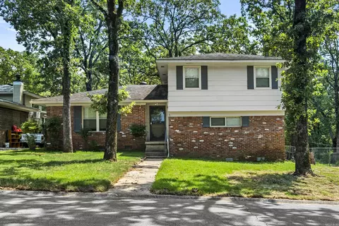 901 Coulter Rd, Sherwood, AR 72120