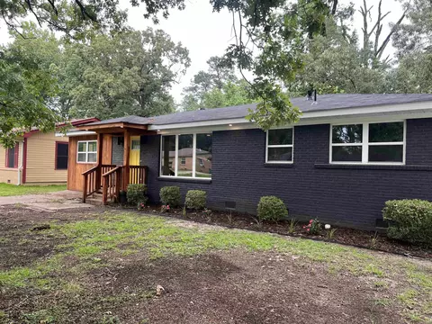 Exterior - 2913 Edgewood Dr, Pine Bluff, AR 71603 photo 2 of 3