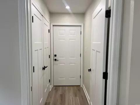 Entry Way - 2913 Edgewood Dr, Pine Bluff, AR 71603 photo 1 of 2