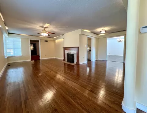 Living - 115 N N Crst, Trumann, AR 72472 photo 3 of 6