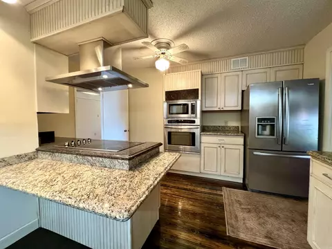 Kitchen - 115 N N Crst, Trumann, AR 72472 photo 2 of 6