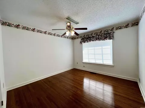 Bedroom - 115 N N Crst, Trumann, AR 72472 photo 4 of 5