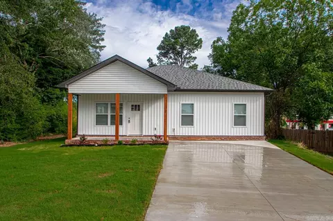 8 Treasure Hill Cir, Little Rock, AR 72205