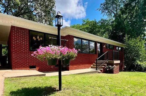 506 W Clinton St, Heber Springs, AR 72543