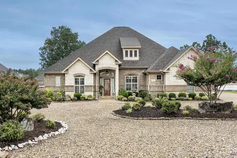 5 Utrera Ln, Hot Springs Village, AR 71909