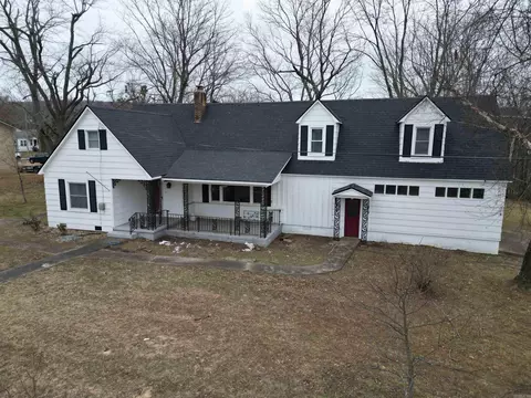 303 Campus St, Marshall, AR 72650