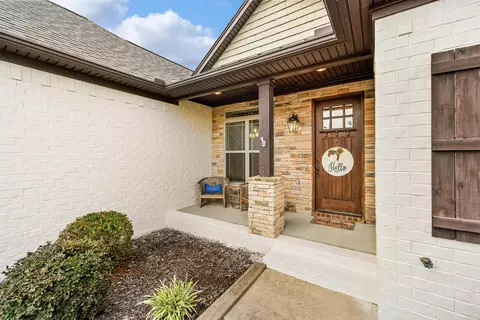 2524 Aberdeen Dr, Bryant, AR 72022 photo 2