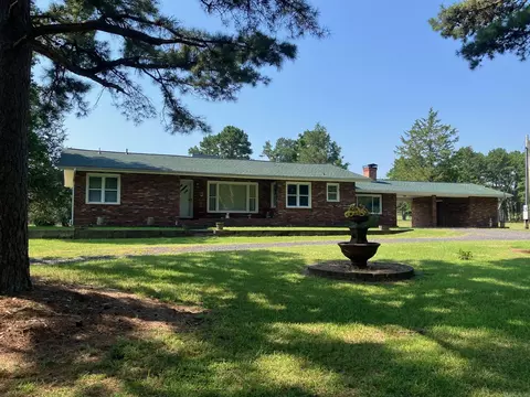 3236 Highway 88 E, Mena, AR 71953