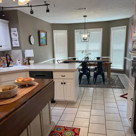 818 Mallard Ln, Conway, AR 72034 photo 6